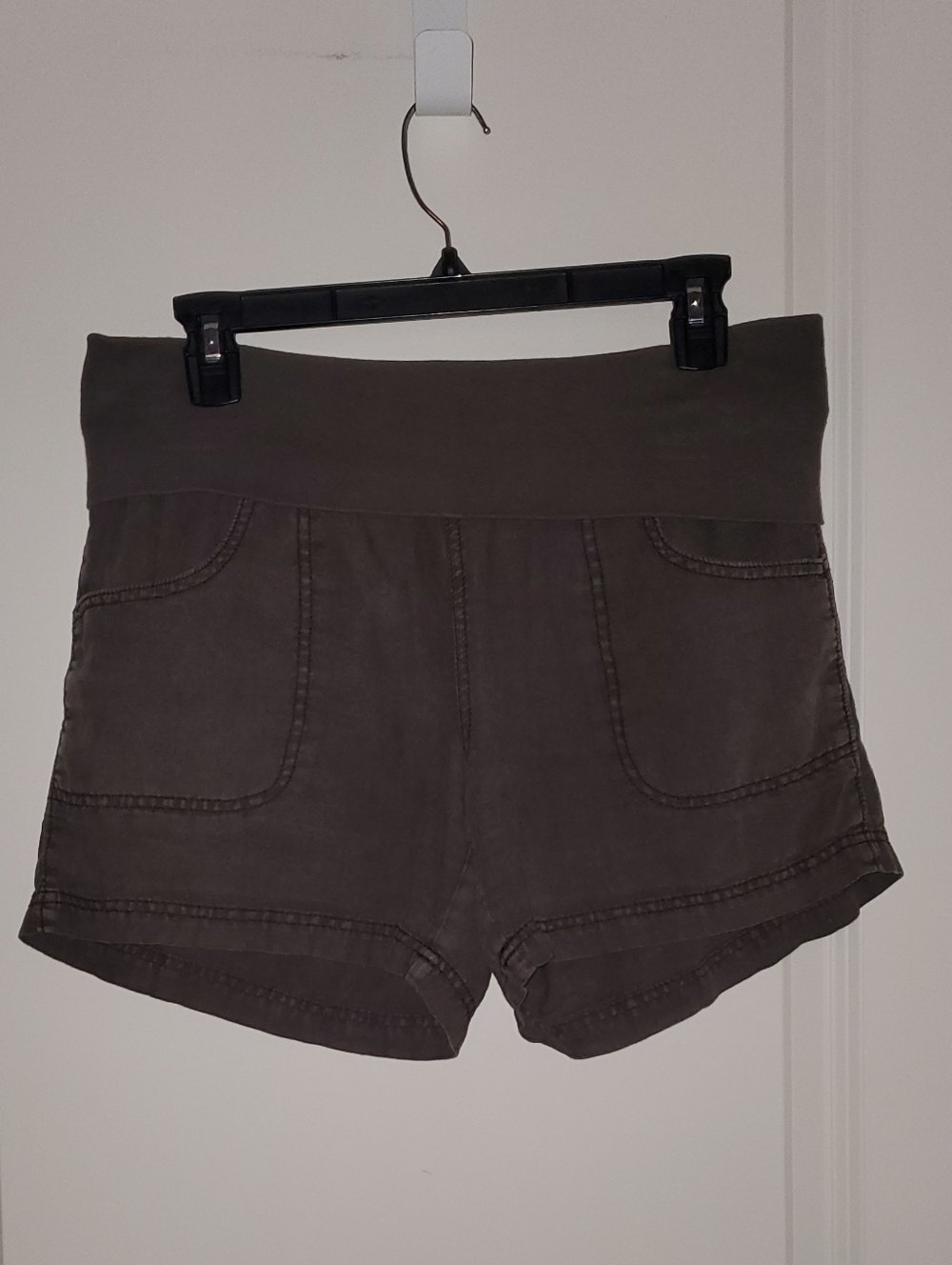 Athleta High-Waist Pull-On Shorts — Dark Green 8